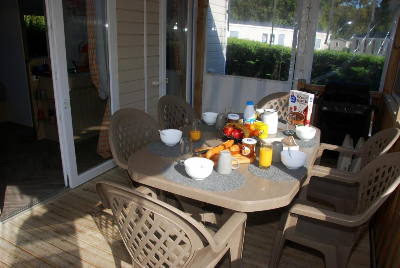 Mobilhome 2Ch Climatise-Terrasse Fermee-4 Velos-Camping 4 Etoiles Les Charmettes Les Mathes Zewnętrze zdjęcie