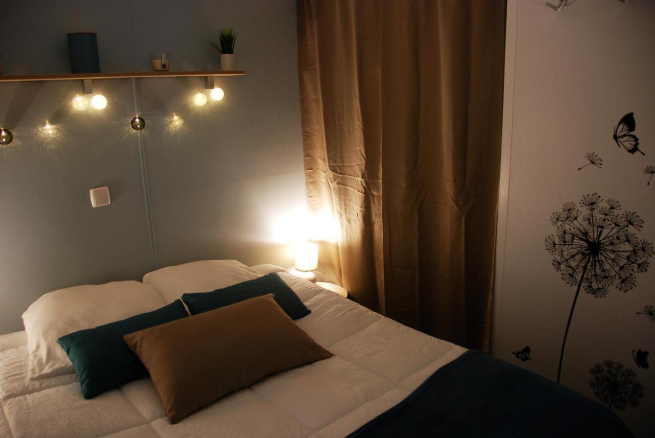 Mobilhome 2Ch Climatise-Terrasse Fermee-4 Velos-Camping 4 Etoiles Les Charmettes Les Mathes Zewnętrze zdjęcie