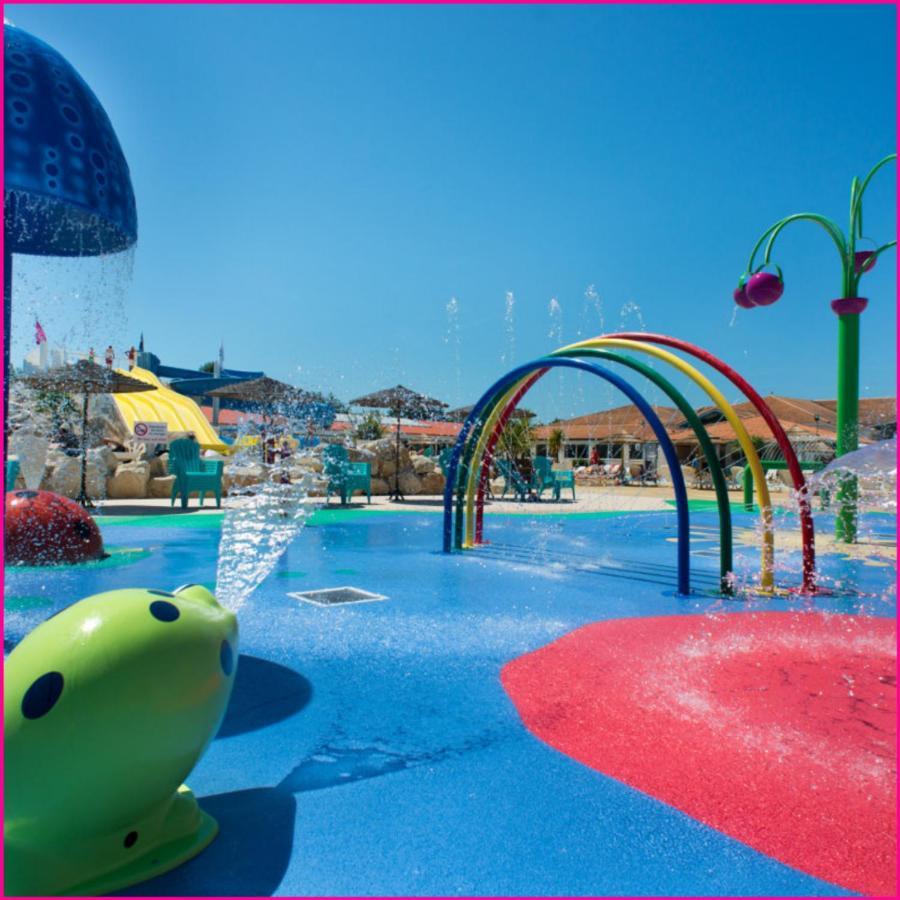 Mobilhome 2Ch Climatise-Terrasse Fermee-4 Velos-Camping 4 Etoiles Les Charmettes Les Mathes Zewnętrze zdjęcie