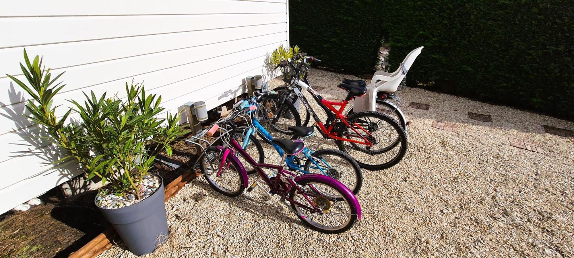 Mobilhome 2Ch Climatise-Terrasse Fermee-4 Velos-Camping 4 Etoiles Les Charmettes Les Mathes Zewnętrze zdjęcie