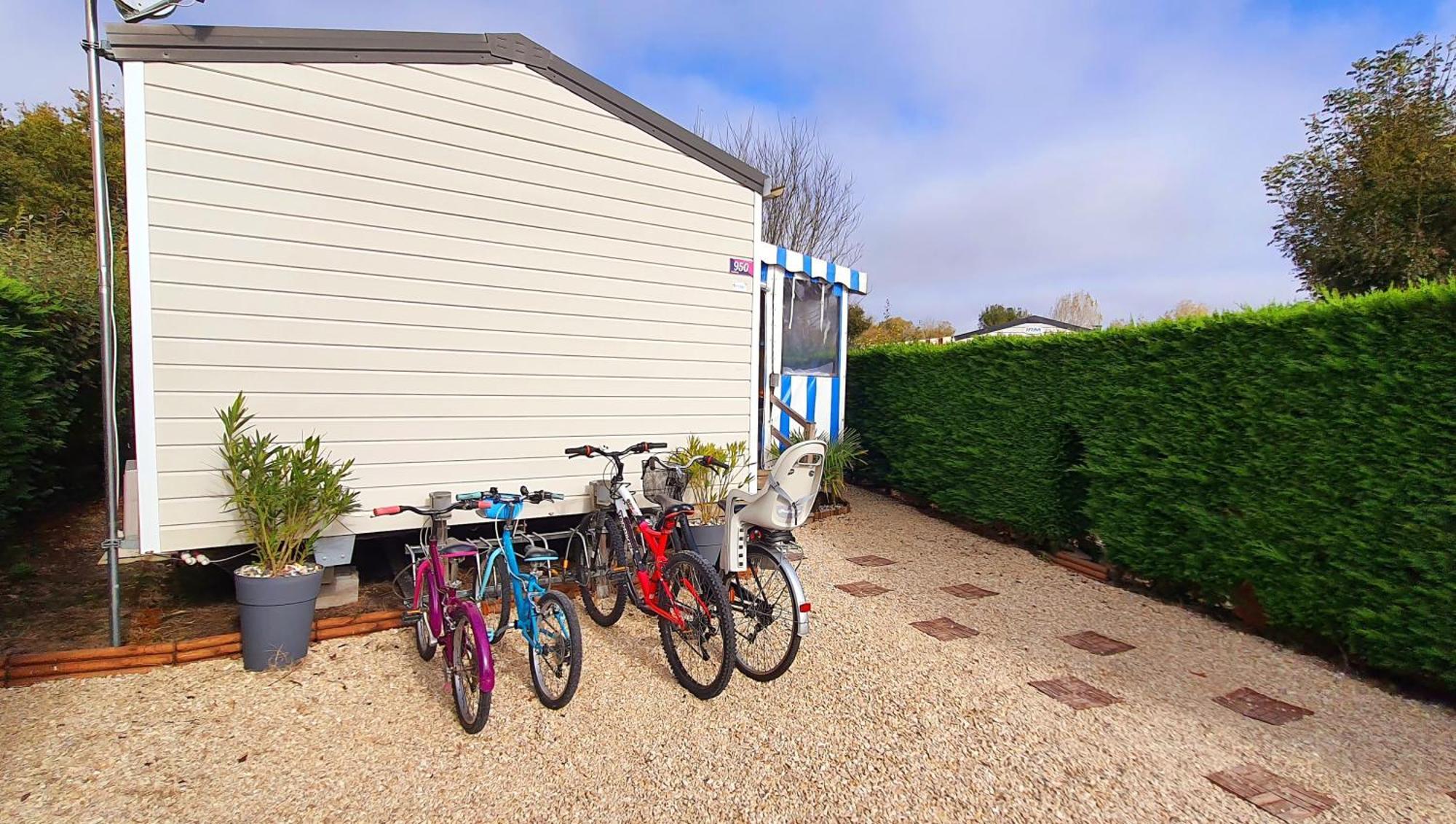 Mobilhome 2Ch Climatise-Terrasse Fermee-4 Velos-Camping 4 Etoiles Les Charmettes Les Mathes Zewnętrze zdjęcie